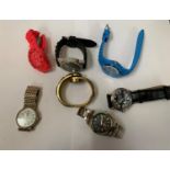 A COLLECTION OF FASHION WRIST WATCHES
