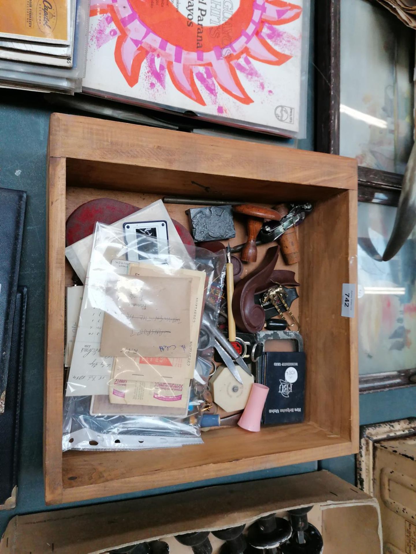 A MIXED DRAWER OF ITEMS, TOOLS ETC