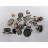 A COLLECTION MAINLY .925 AND FURTHER JEWELLERY, GROSS WEIGHT 130.2 GRAMS