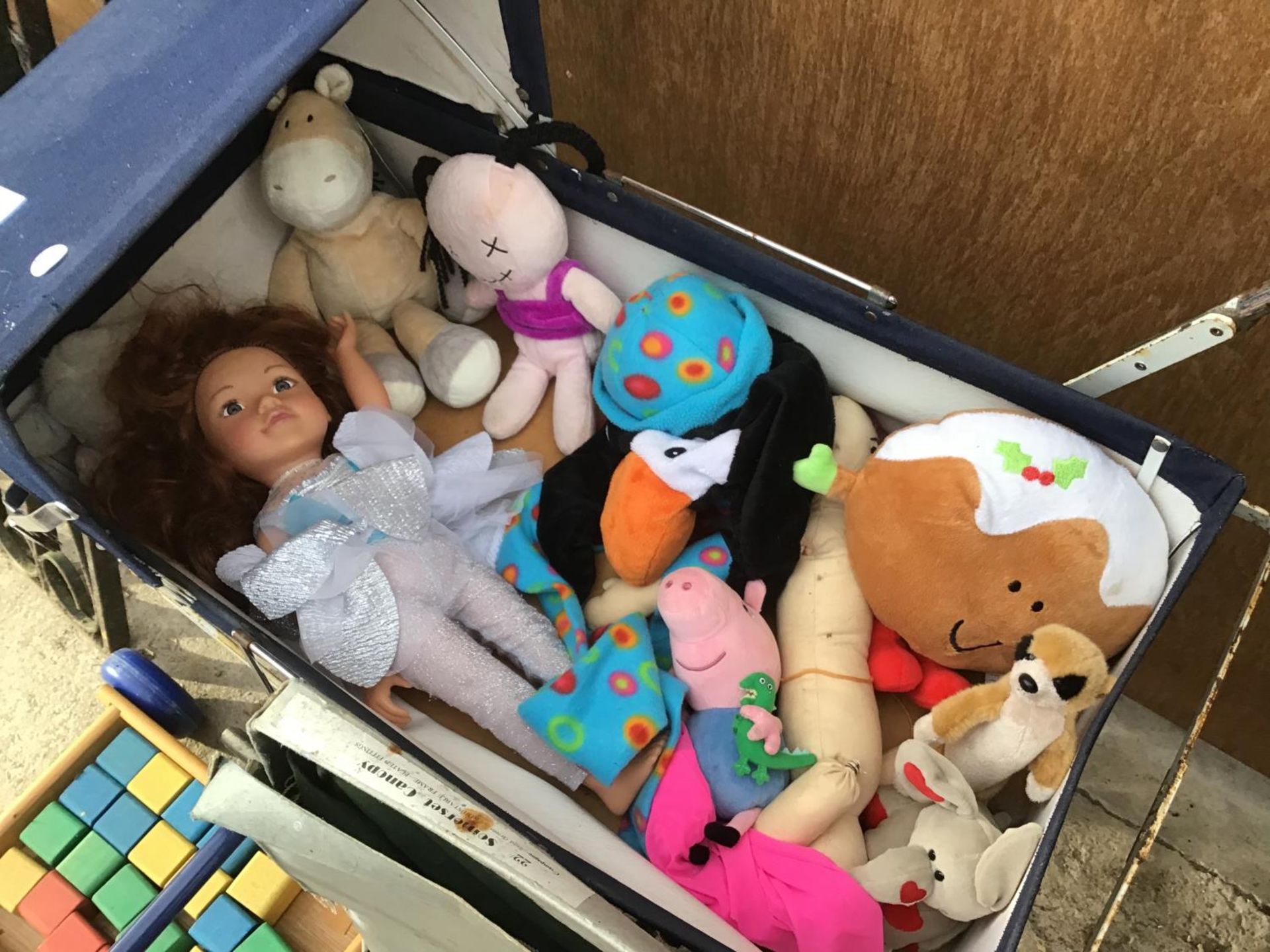 A VINTAGE DOLLS PRAM WITH TOYS, A MORLANDS PRAM CANOPY AND WOODEN CHILDS WALKER WITH BLOCKS - Image 4 of 4