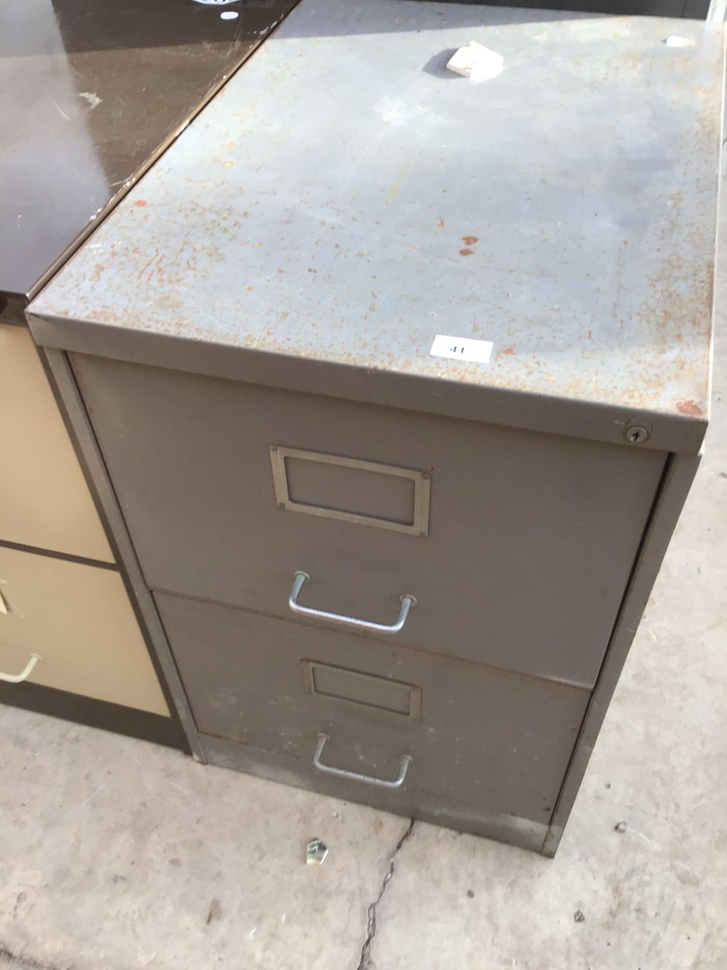 TWO METAL TWO DRAWER FILING CABINETS - Image 2 of 3