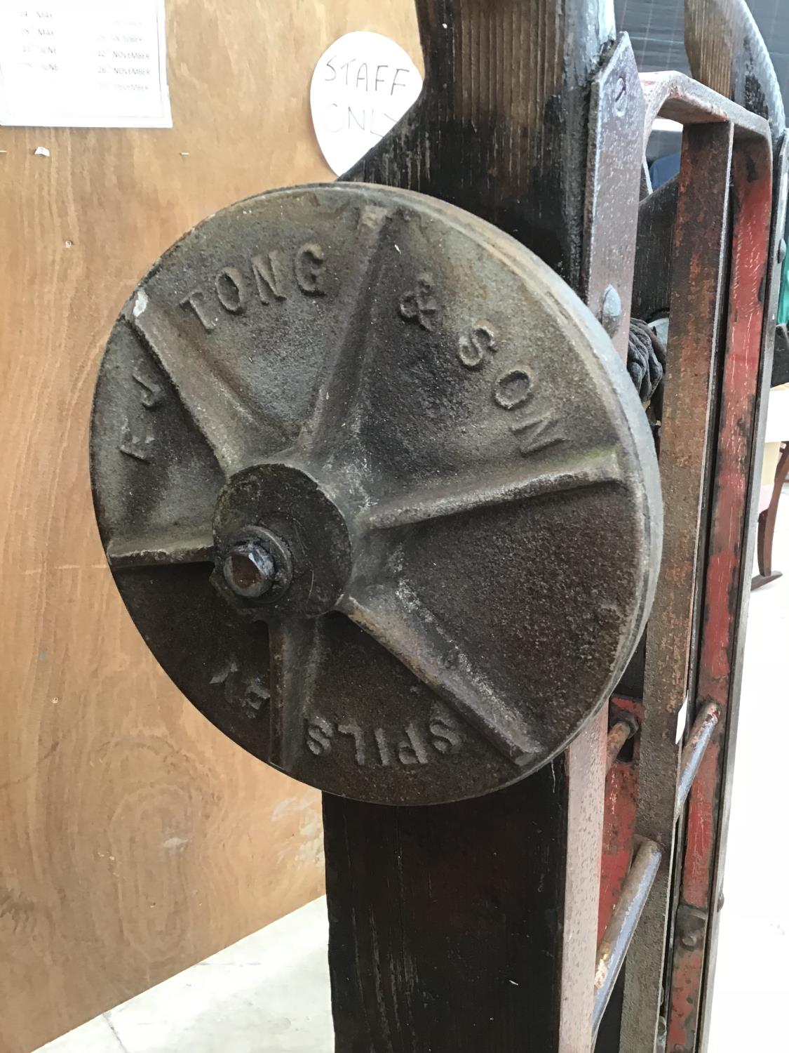 A VINTAGE SACK TRUCK WITH CHAIN LIFTING MECHANISM E J TONG SPILSBY FROM EITHER DOCKS OR RAILWAY - Image 4 of 4