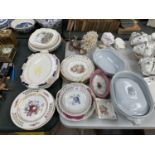A MIXED COLLECTION OF CERAMICS TO INCLUDE PLATES, PIN DISHES, SHELLS ETC