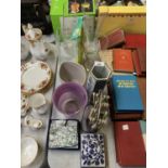 A COLLECTION OF MIXED CERAMICS AND GLASSWARE TO INCLUDE VASES, TRINKET BOX, FLATWARE ETC