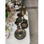 A COLLECTION OF METALWARE ITEMS TO INCLUDE MINERS LAMPS, PIN DISH, GOBLET ETC