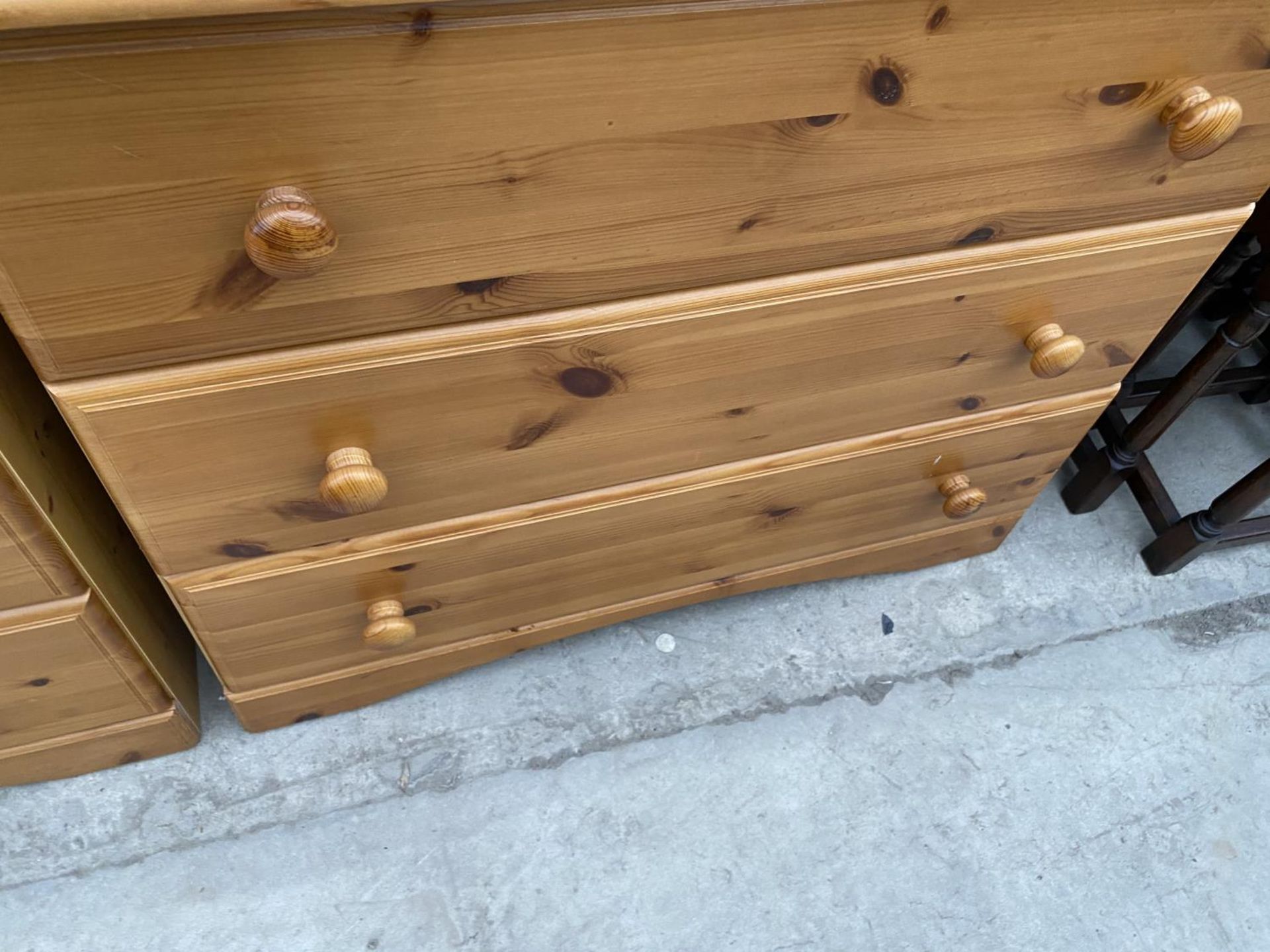 TWO PINE CHESTS OF THREE DRAWERS - Image 5 of 5