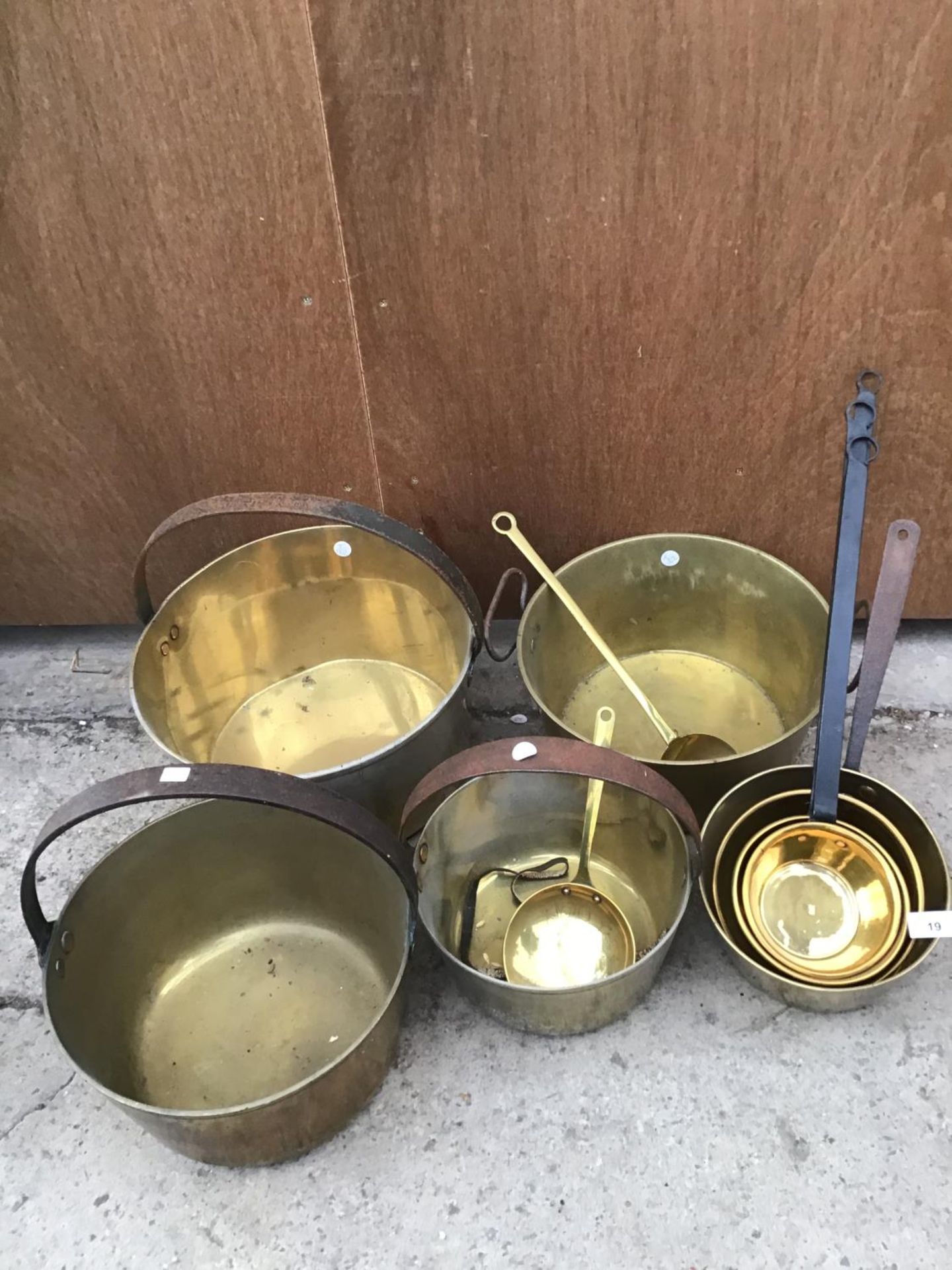 A LARGE QUANTITY OF BRASS JAM PANS, FURTHER PANS AND LADLES ETC - Image 2 of 2