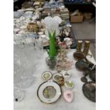A COLLECTION OF CERAMIC PLATES, TRINKET BOXES, CERAMIC FISH MODELS ETC