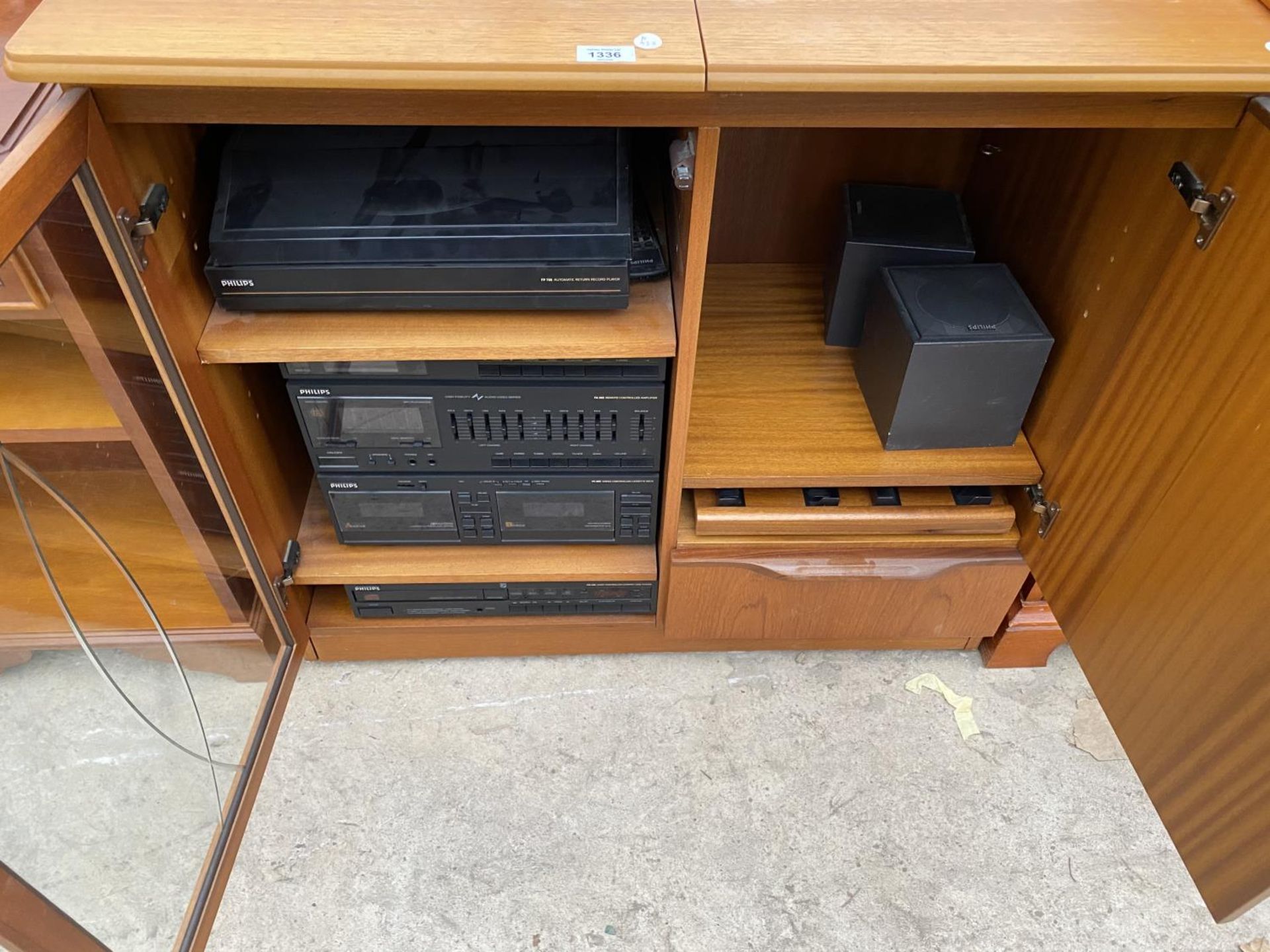 A TEAK STEREO CABINET CONTAINING A PHILIPS STEREO - Image 3 of 5