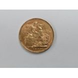 A QUEEN VICTORIA 1900 GOLD FULL SOVEREIGN