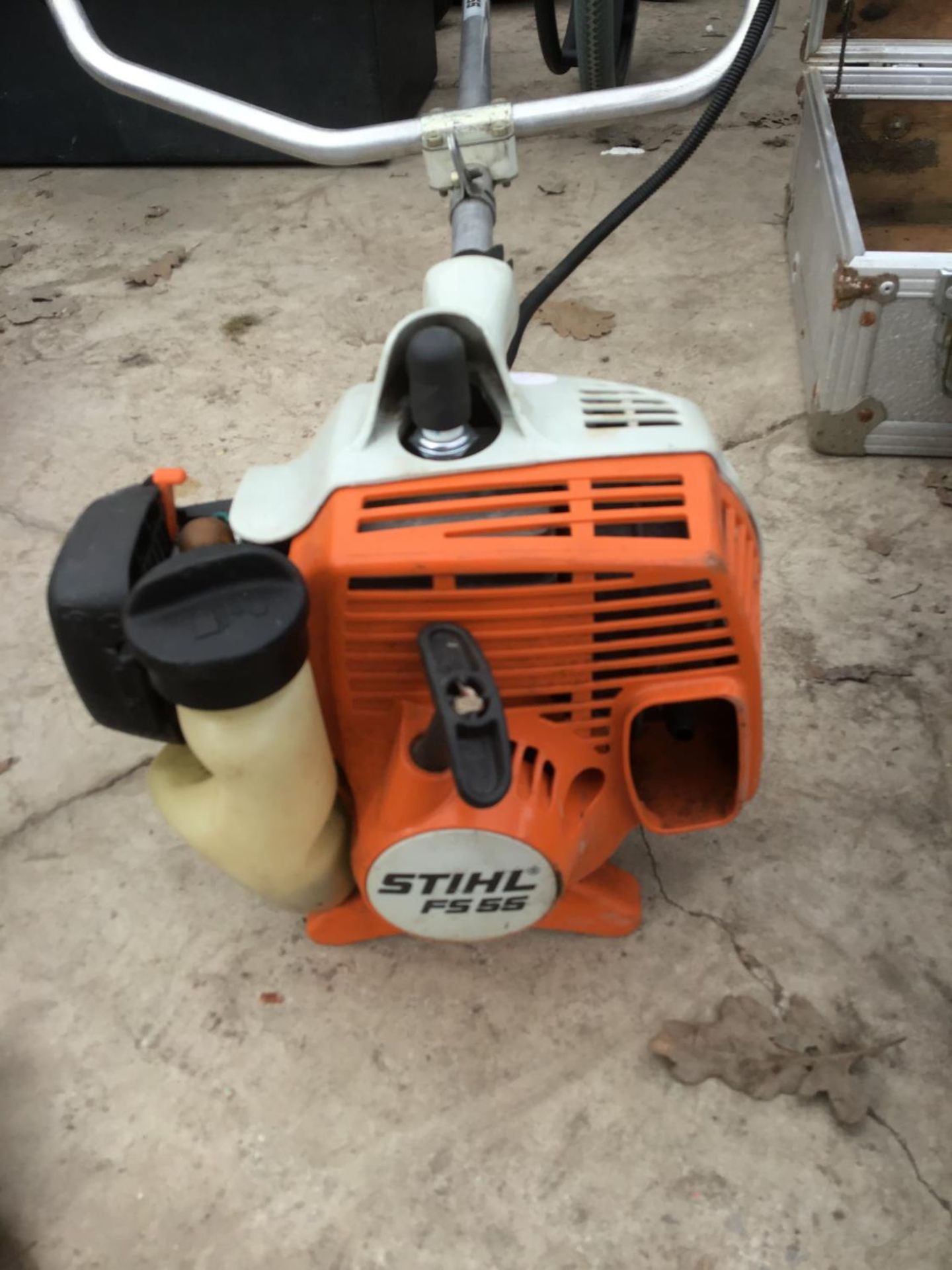 A STIHL FS55 BRUSH CUTTER FOR SPARES OR REPAIR - Image 3 of 3