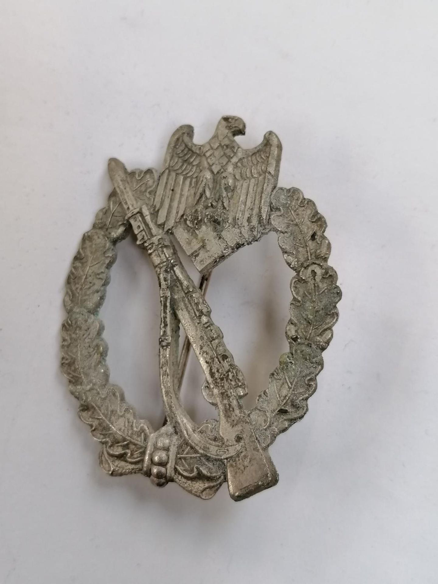 A GERMAN INFANTRY ASSAULT BADGE