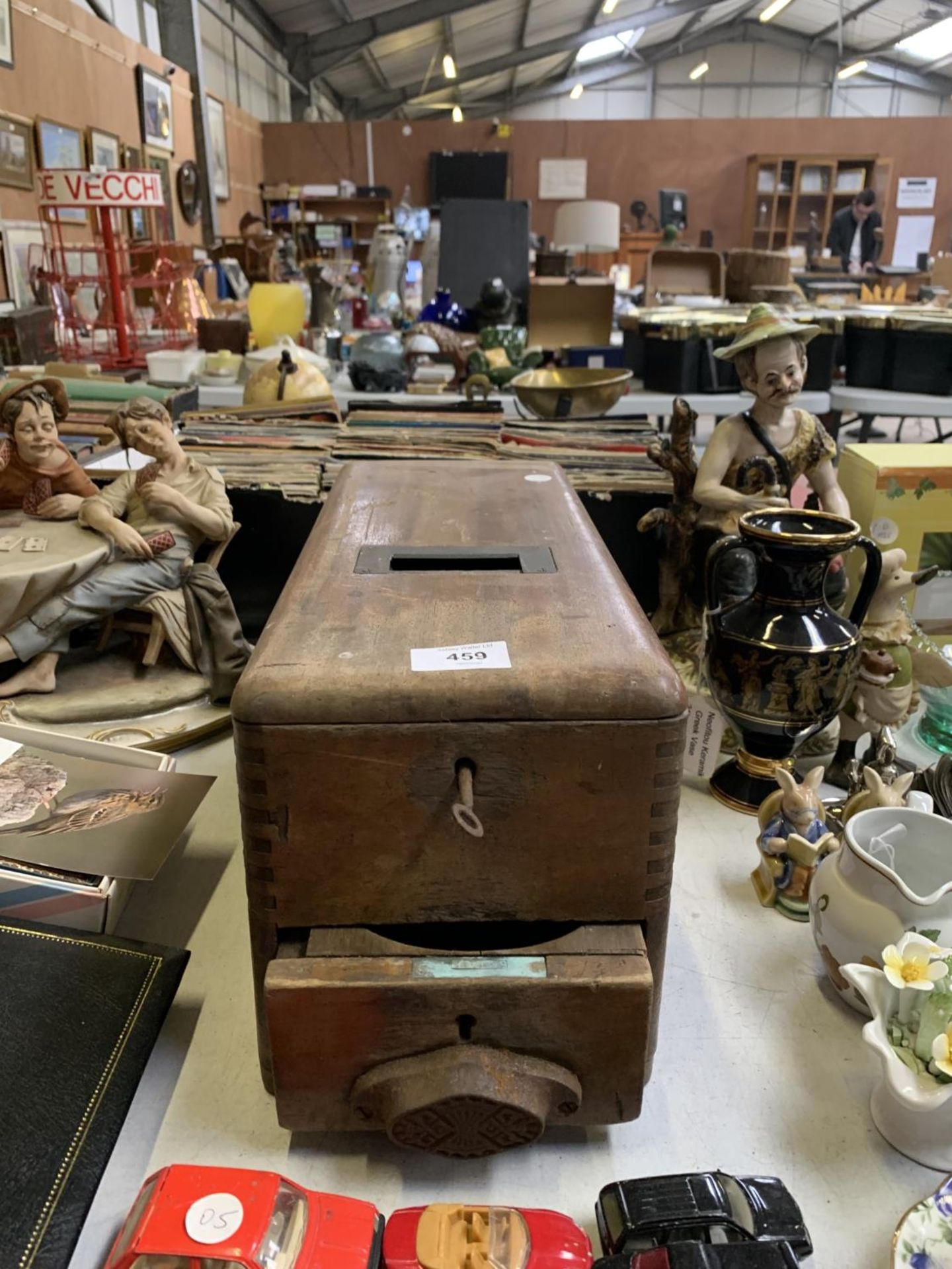 A VINTAGE OAK WOODEN CASH REGISTER - Image 2 of 3