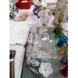 A MIXED GROUP OF GLASSWARE, VILLEROY AN BOCH ANIMALS ETC