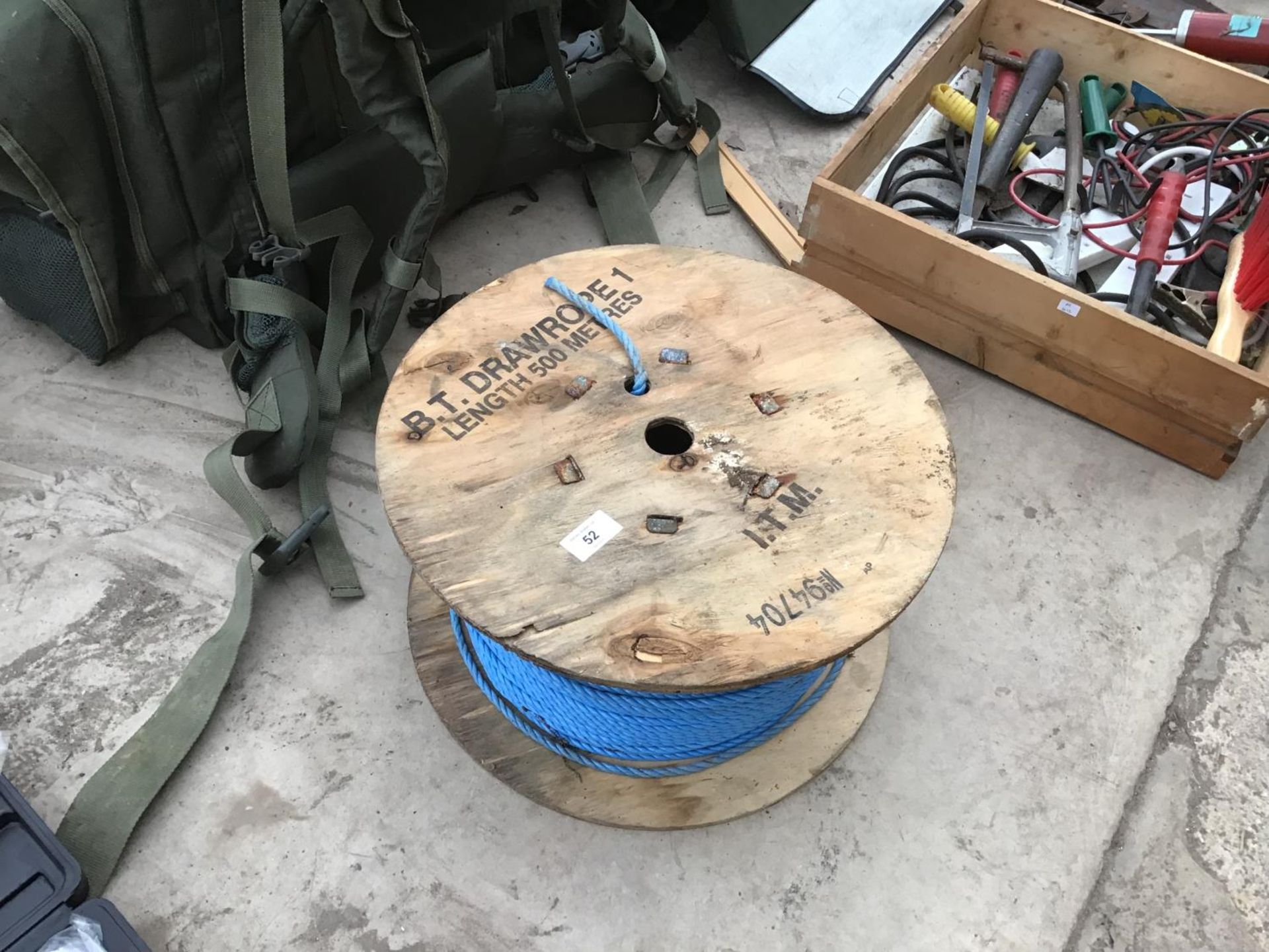 A WOODEN REEL WITH A BLUE BT DRAWROPE - Image 2 of 2