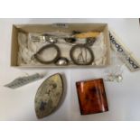 A BOX OF ASSORTED ITEMS TO INCLUDE TWO CERAMIC POTTERY NAME PLAQUES, FLATWARE, NECKLACE ETC