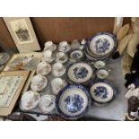 A COLLECTION OF ASSORTED CERAMICS TO INCLUDE PART WINSOR AND REGENCY TEA SETS AND AN ASSORTMENT OF