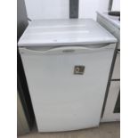 A HOTPOINT ICED DIAMOND FRIDGE IN WORKING ORDER