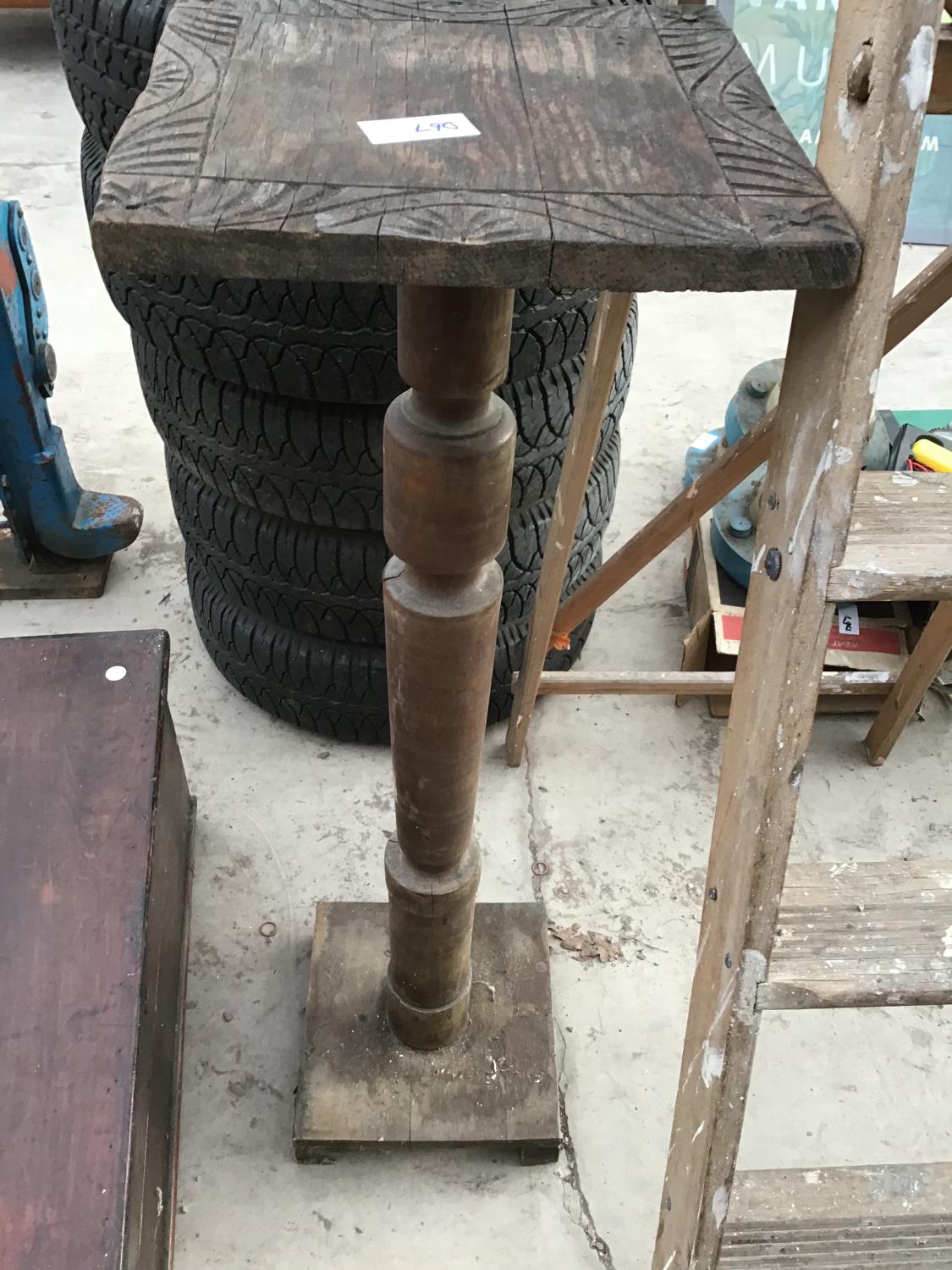 A SET OF VINTAGE FOUR STEP WOODEN STEP LADDERS AND A WOODEN PLANT STAND - Image 3 of 3