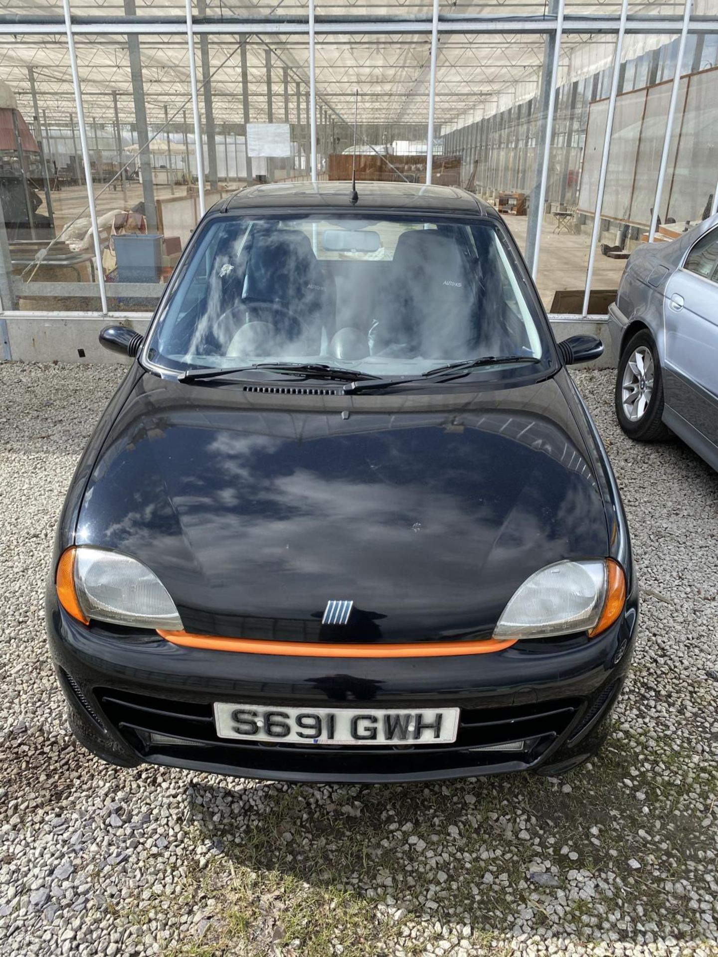 A FIAT SEICENTO SPORTING ON A SORN, MILEAGE SAID TO BE AROUND 7K S REG 1998/1999 - Image 6 of 9