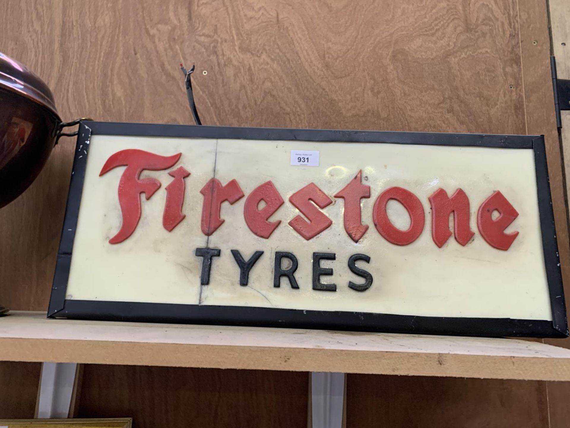 A 'FIRESTONE TYRES' ILLUMINATED LIGHT BOX SIGN