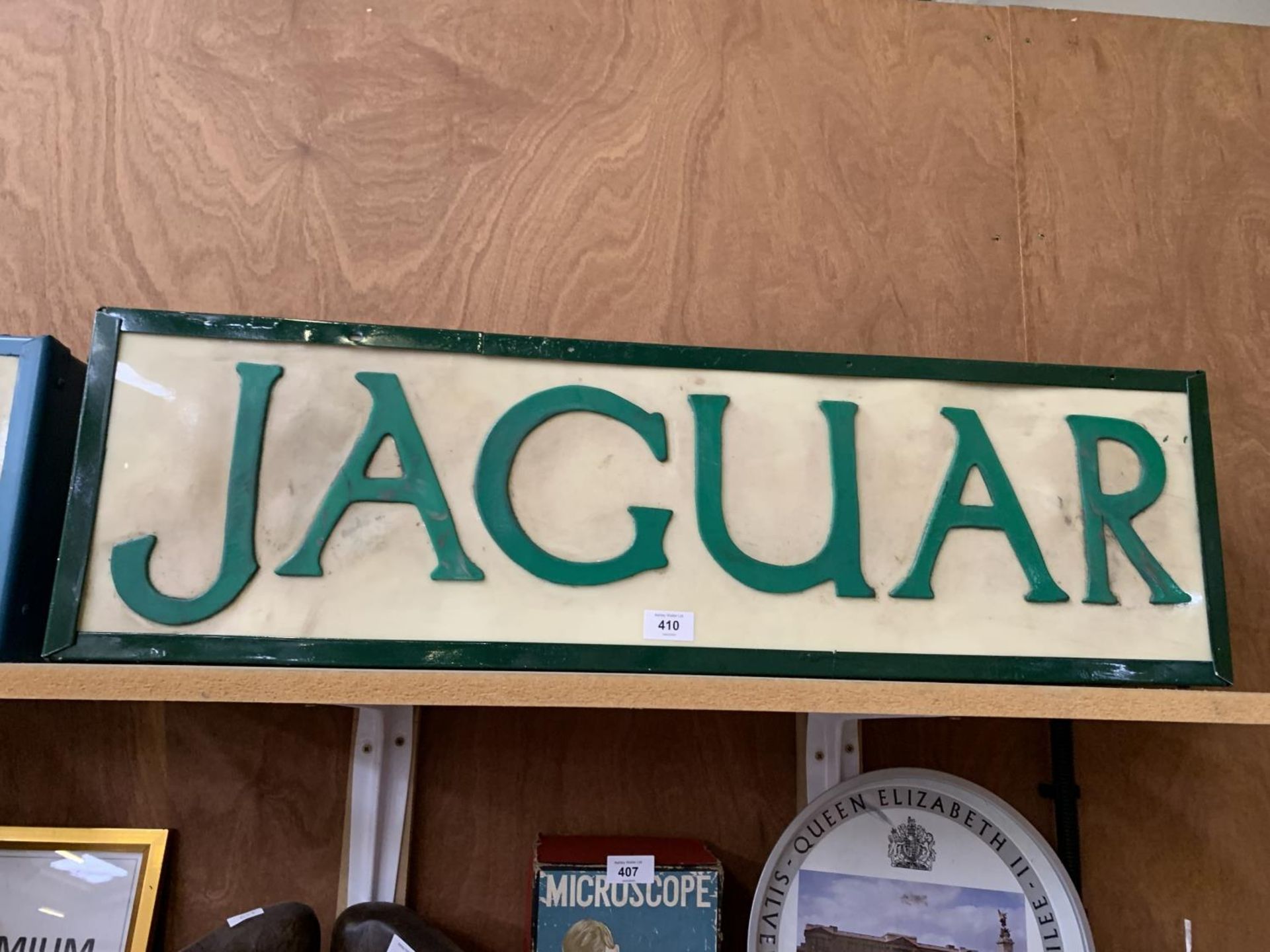 A JAGUAR ILLUMINATED LIGHT BOX SIGN