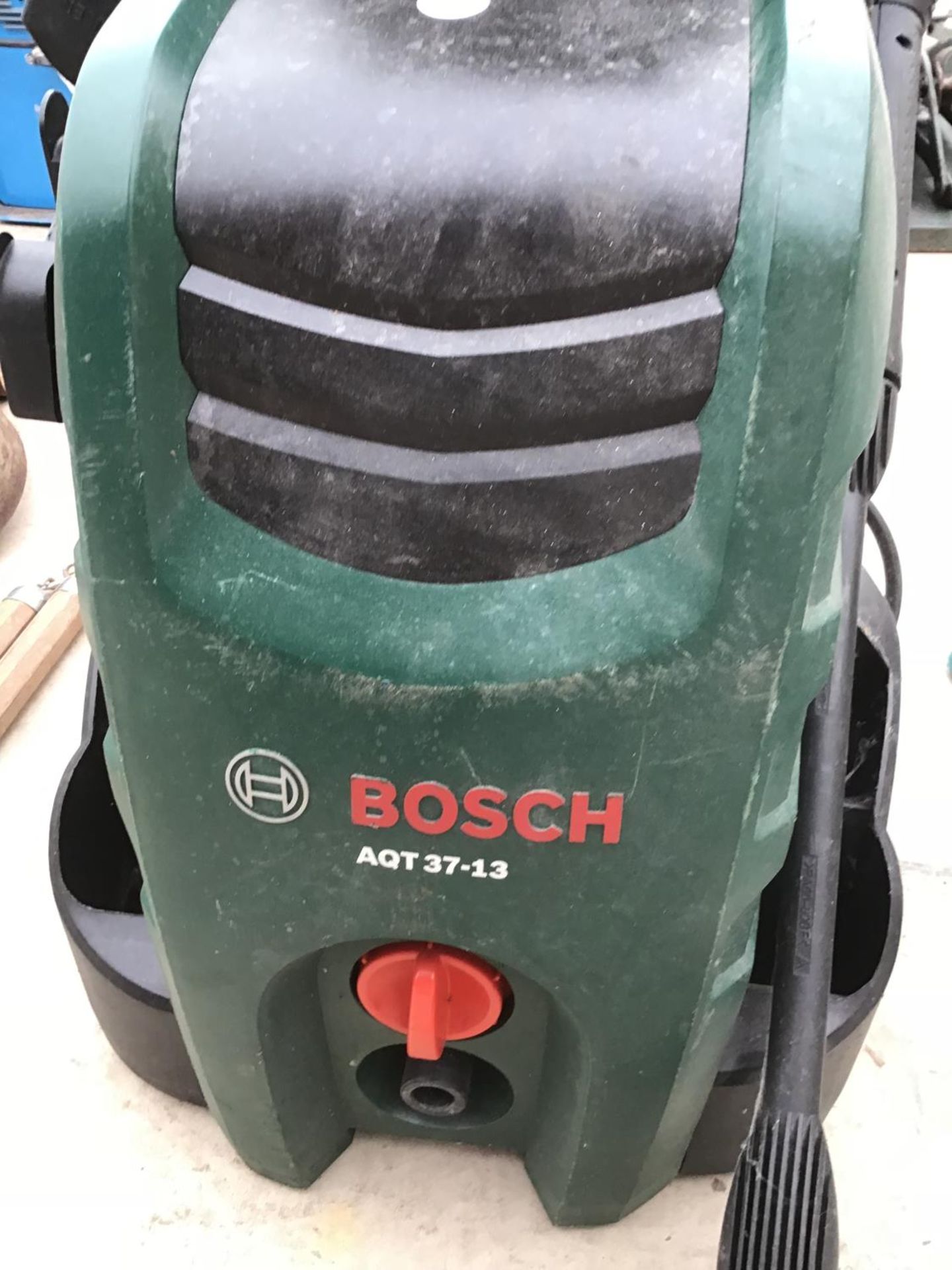 A BOSCH AQT 37-13 PRESSURE WASHER IN WORKING ORDER - Image 2 of 2