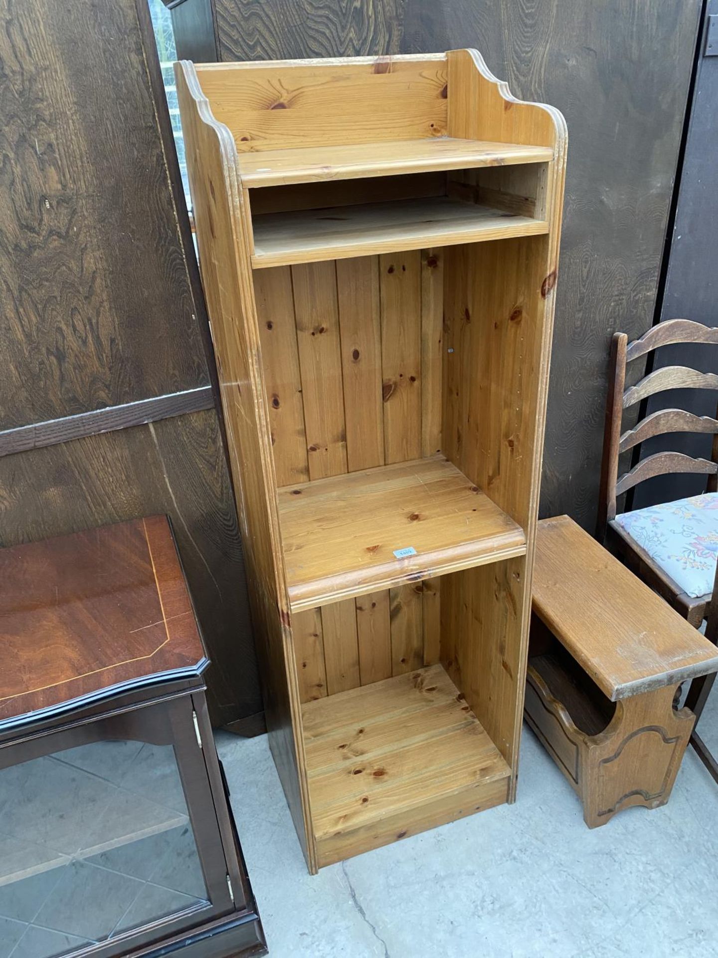 A PINE BOOKSHELF AND AN OAK MAGAZINE RACK TABLE - Image 2 of 5