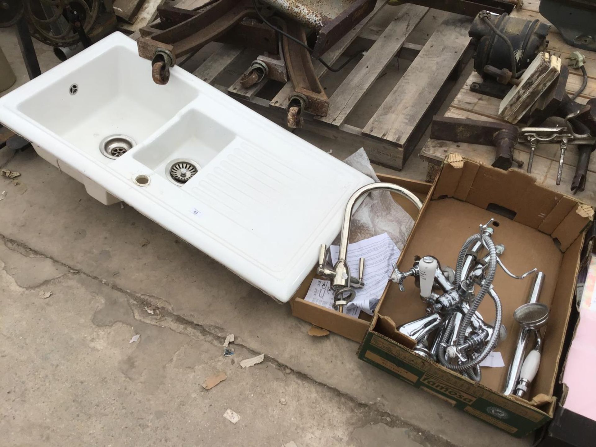 A WHITE SINK WITH DOUBLE BOWLS, A CHROME MIXER TAP AND A CHROME BATH MIXER TAP WITH SHOWER HEAD - Image 2 of 5