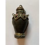 A MIDDLE EASTERN OPIUM BOTTLE - 7 CM HIGH