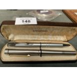 TWO BOXED SHEAFFER'S PENS TO INCLUDE A BIRO AND A FOUNTAIN PEN WITH A 14CT GOLD NIB