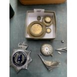 A SET OF BRASS WEIGHTS, A WARWICKSHIRE POLICE BADGE TIE PIN ETC
