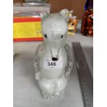 AN ART GLASS POLAR BEAR PAPERWEIGHT MODEL APPROXIMATELY 17 CM TALL