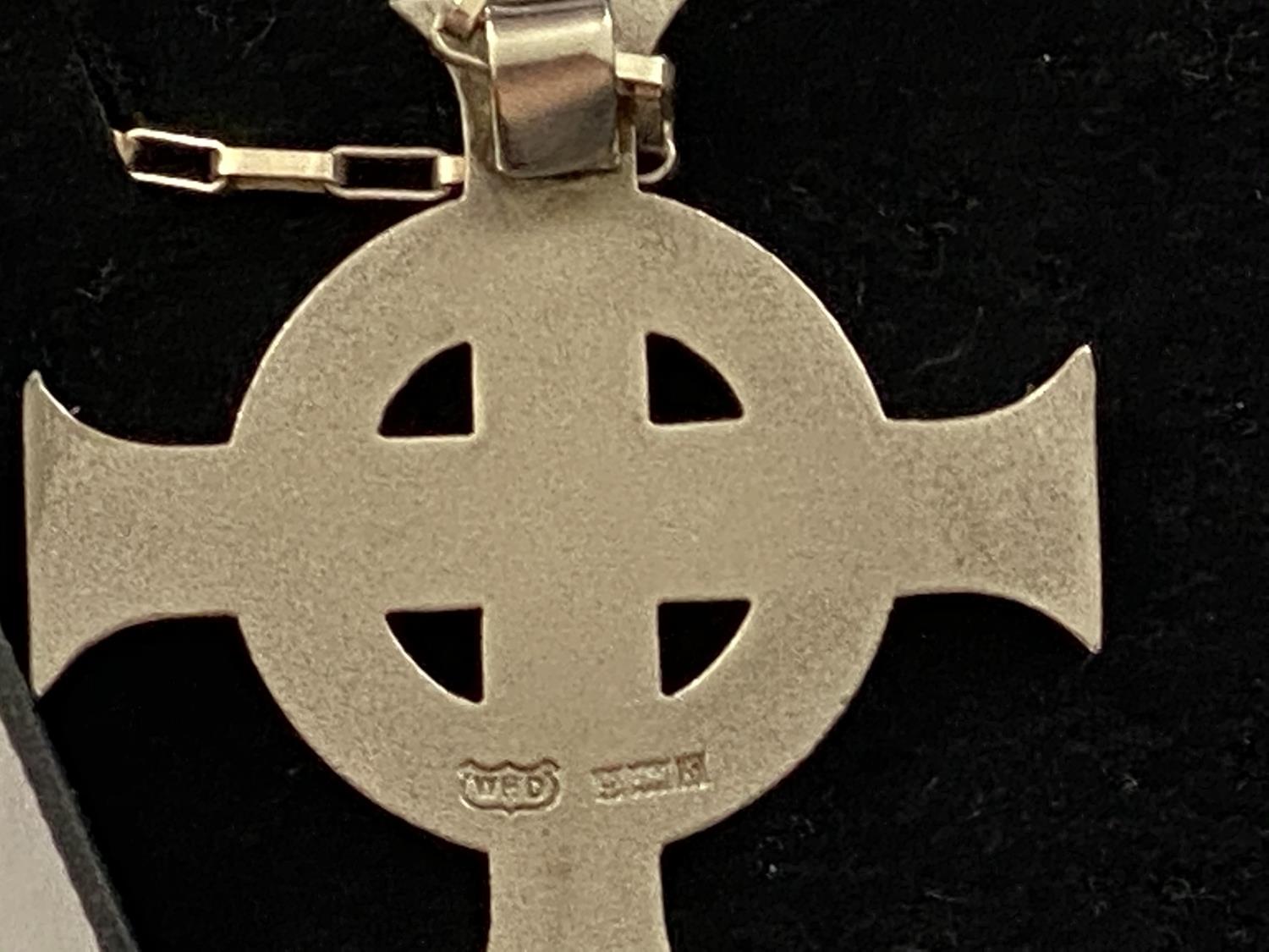 A HALLMARKED BIRMINGHAM SILVER 1892 WESLEY DEACONESS ORDER CROSS AND CHAIN - Bild 3 aus 4