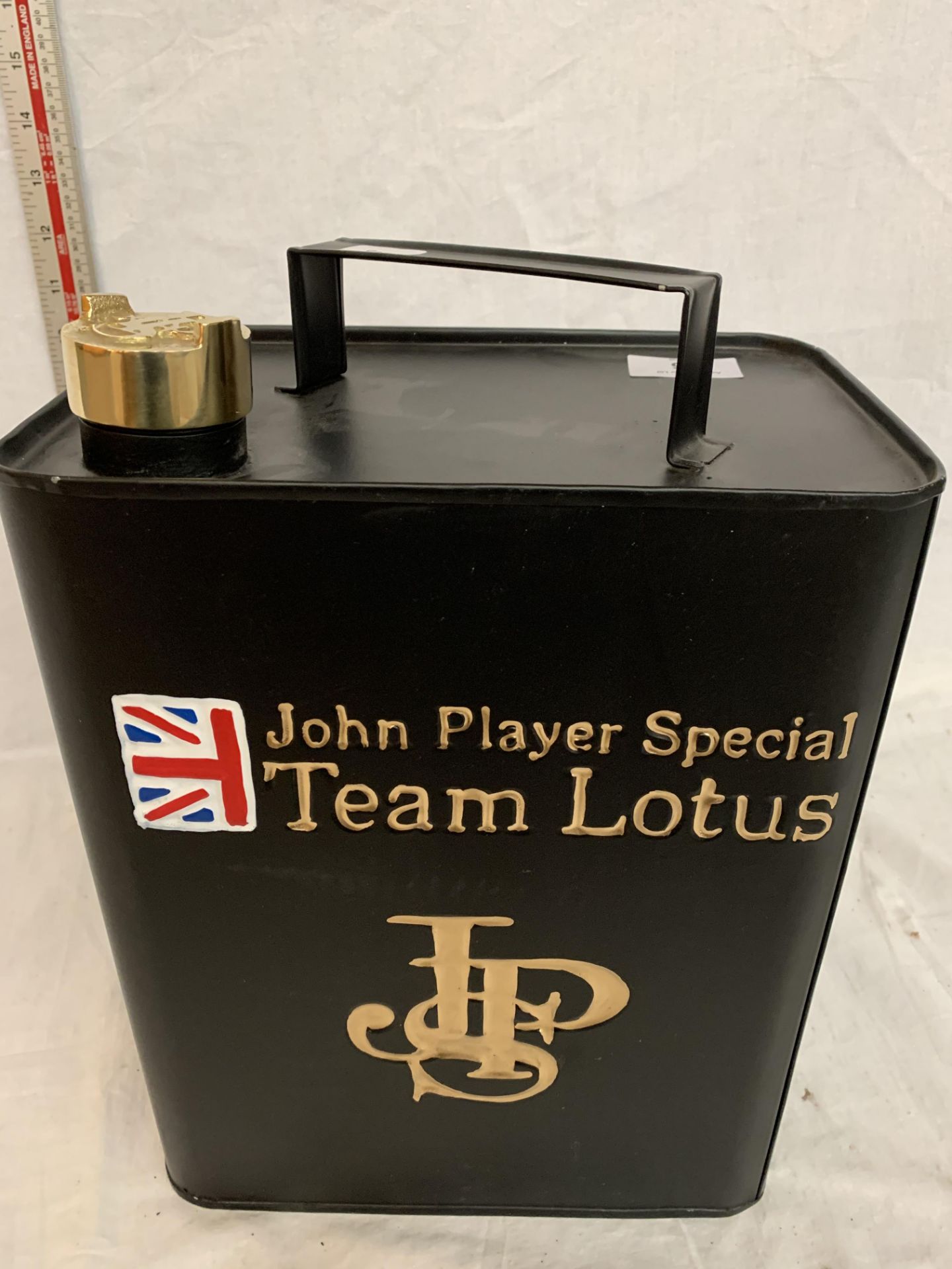 A JOHN PLAYER SPECIAL TEAM LOTUS PETROL CAN - Image 4 of 6