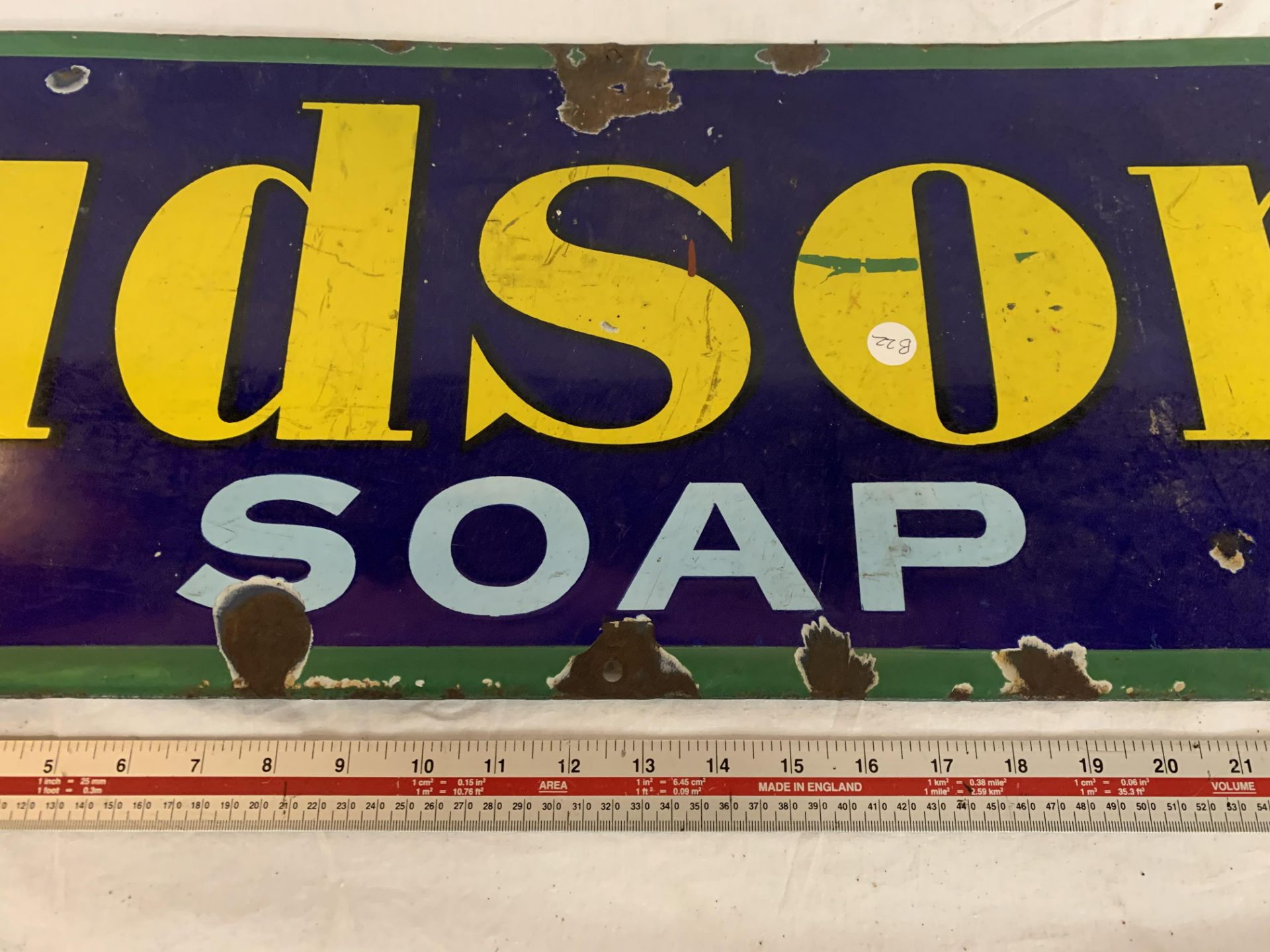 A VINTAGE ENAMEL SIGN HUDSON'S SOAP - Image 4 of 6