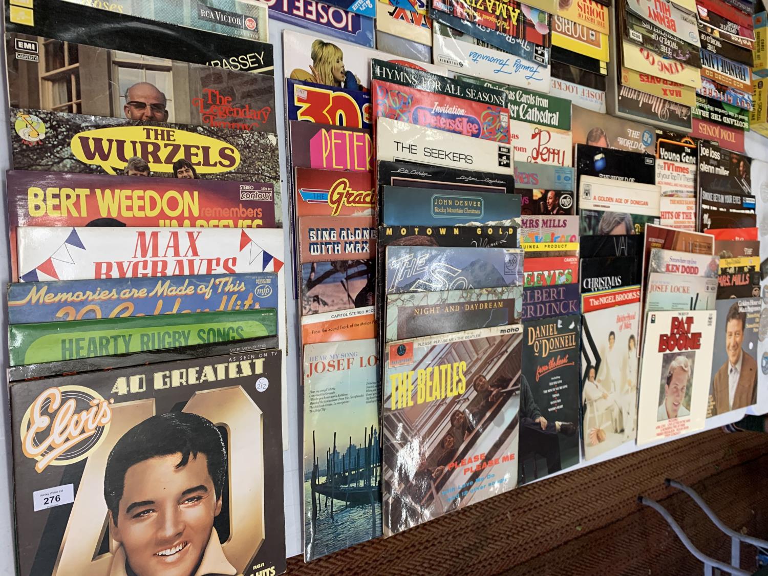 A LARGE COLLECTION OF LPS TO INCLUDE ELVIS,THE BEATLES, THE SEEKERS, KEN DODD, PAT BOONE ETC