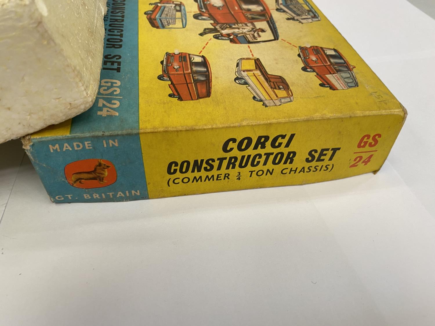 A CORGI CONSTRUCTOR SET (COMMER ¾ TON CHASSIS) IN ORIGINAL BOX - MODEL NUMBER GS/24 - Image 3 of 3