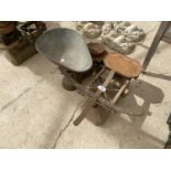 TWO SET OF VINTAGE KITCHEN SCALES AND A WEIGHT (ONE REQUIRES PAN)