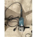 A MAKITA ANGLE GRINDER IN WORKING ORDER