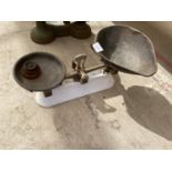 A SET OF VINTAGE KITCHEN SCALES AND WEIGHTS