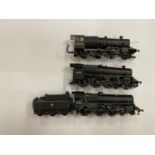 THREE OO GAUGE LOCOMOTIVES AND ONE TENDER