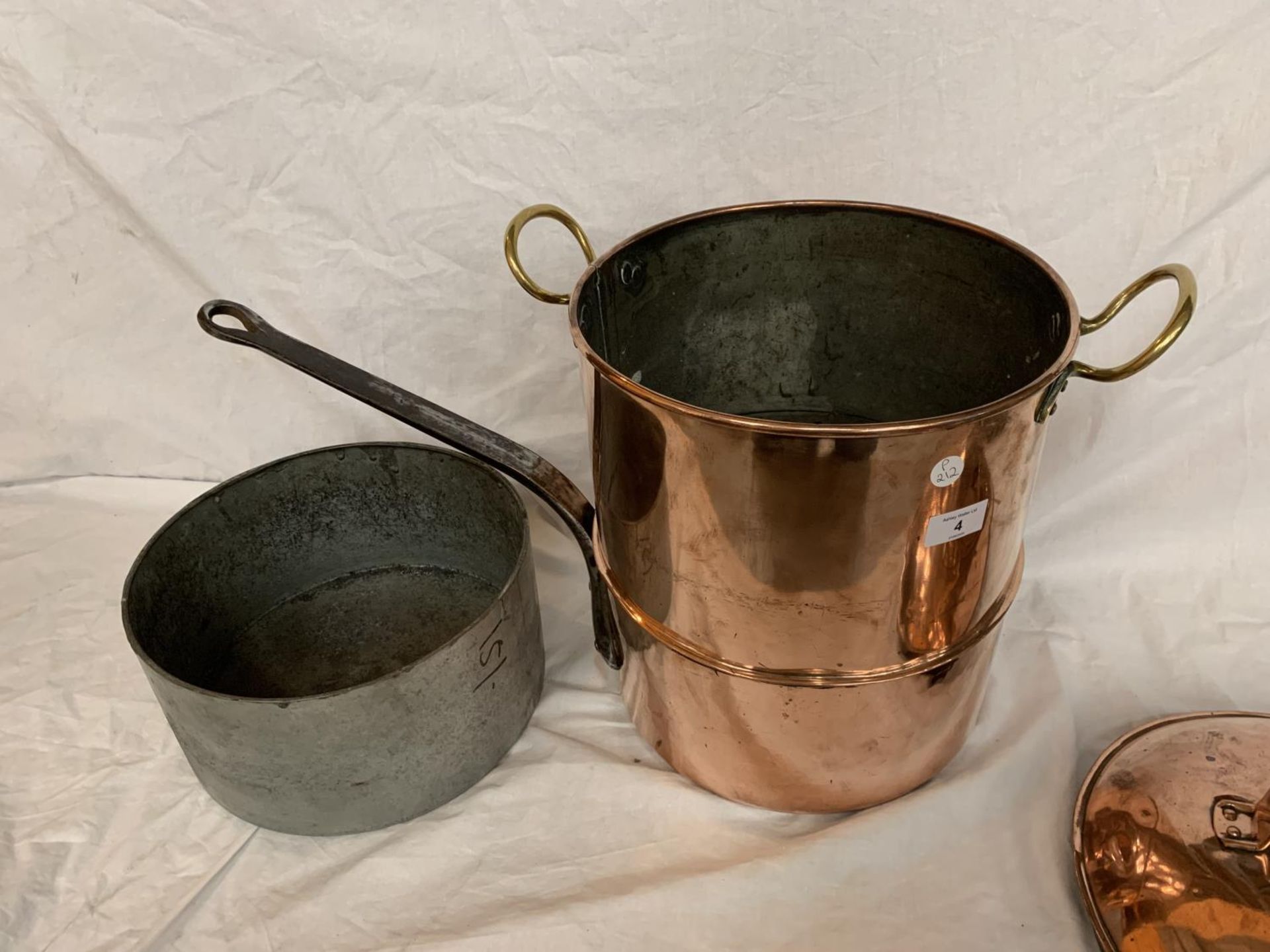 A VICTORIAN LARGE COPPER STEAMER WITH LINER 42CM HIGH - Image 3 of 5