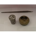 THREE ITEMS - A MISER'S BRASS SNUFF BOX, AN S MORDAN AND CO PEN AND A MINIATURE GLASS BEAKER WITH