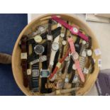 A TRAY OF APPROXIMATELY THIRTY COSTUME WATCHES