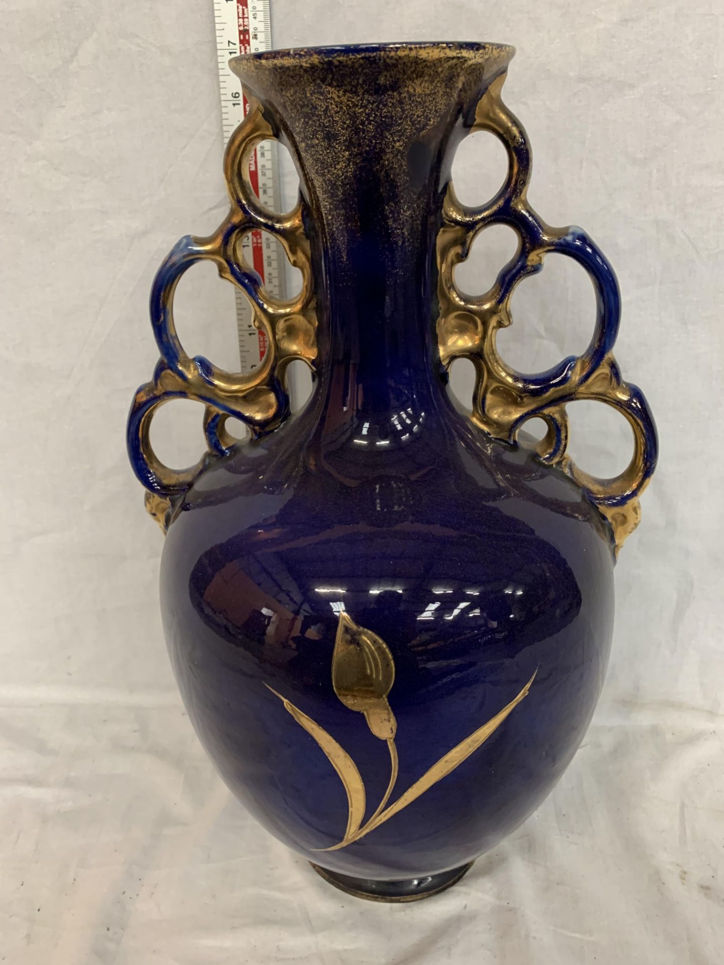 A ROYAL VIENNA A G HARLEY 1907 CERAMIC VASE - Image 3 of 5