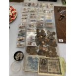 A LARGE QUANTITY OF OLD COINS, NOTES TO INCLUDE A FUNFZIGTAUFEND MARK AND VARIOUS TEA CARDS