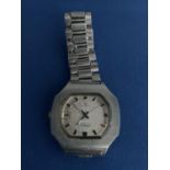 GENTS RETRO SEIKO AUTOMATIC OCTAGONAL STAINLESS STEEL BRACELET WATCH WITH DATE DISPLAY CIRCA 1970/