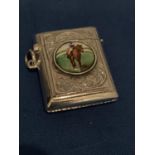 SILVER ENAMELLED VESTA CASE DEPICTING HORSE & JOCKEY SCENE, 925 MARKED. TOTAL GROSS WEIGHT 17.9