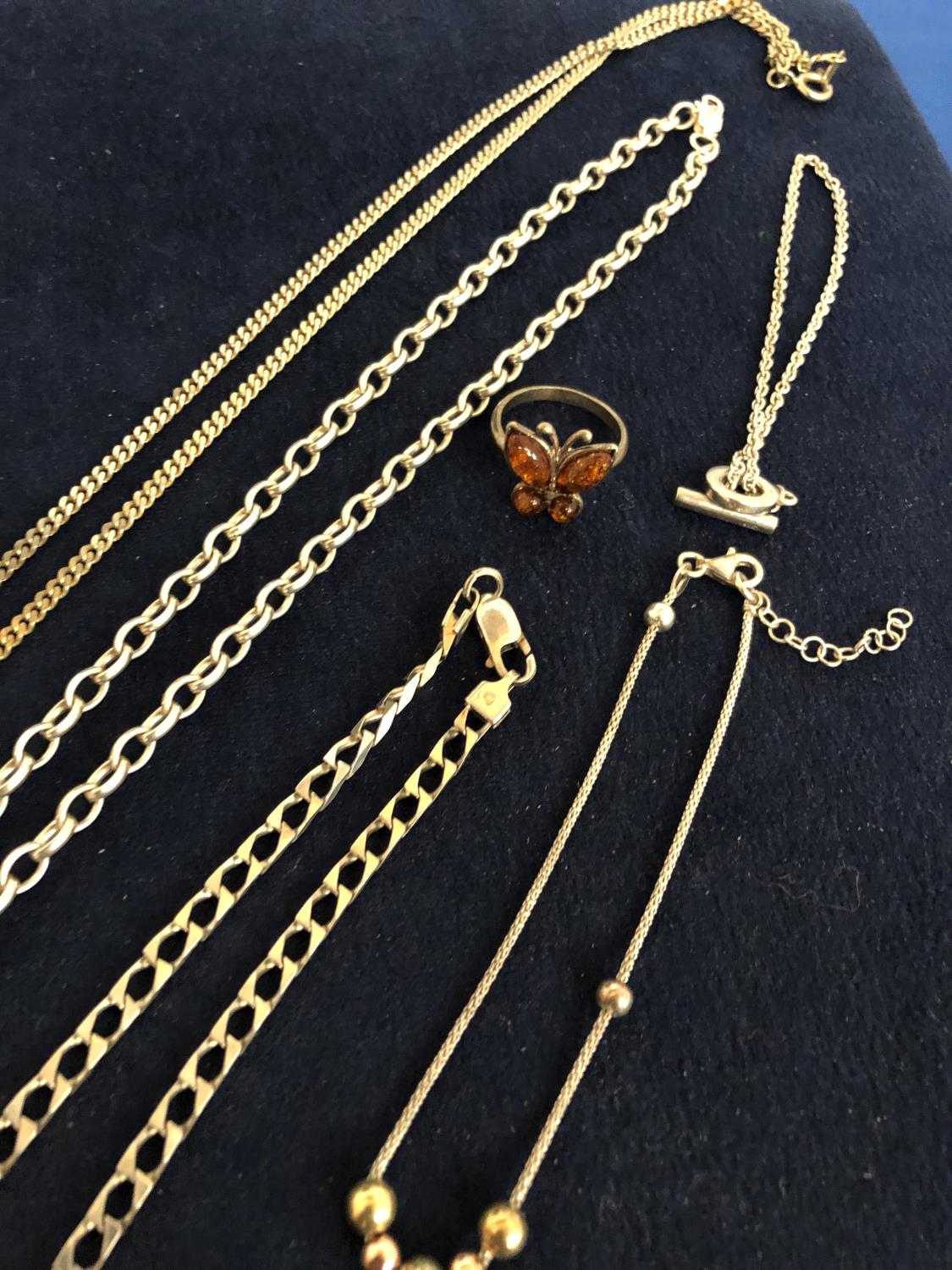 MIXED SILVER COSTUME JEWELLERY TO INCLUDE 2 NECKLACES, 3 BRACELETS AND AN AMBER BUTTERFLY SHAPED - Image 2 of 2